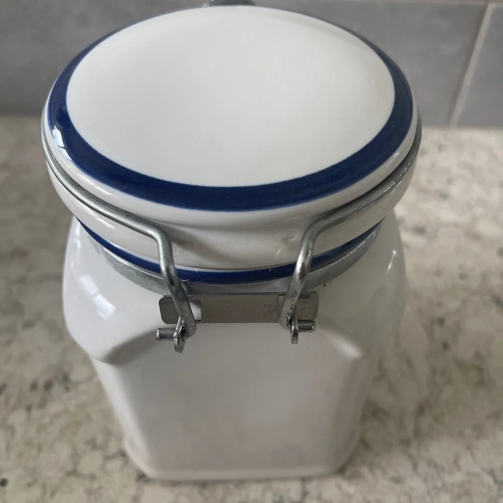 Vintage The Cellar‎ 6 x 4  White Airtight Canister for Federated Dept Stores